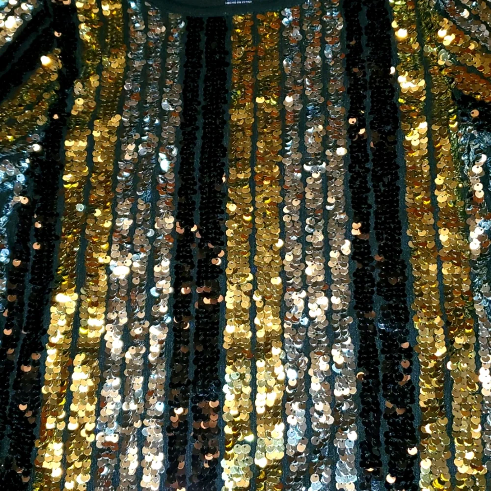 Art Class Top Blouse Size S 6/6x sequins gold silver black